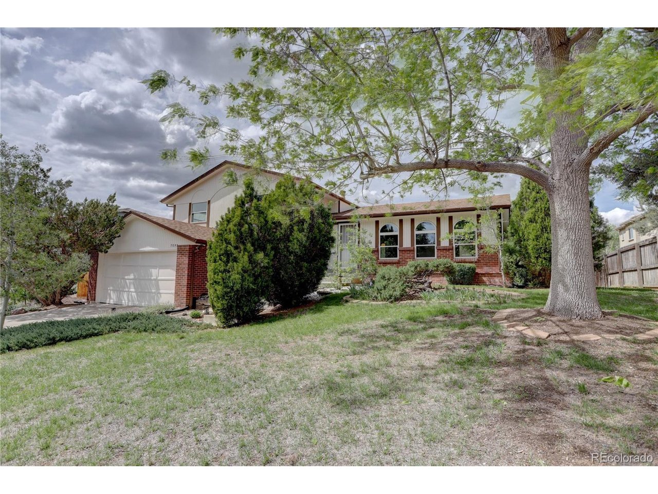 Photo of 7053 E Maplewood Ave Centennial CO 80111