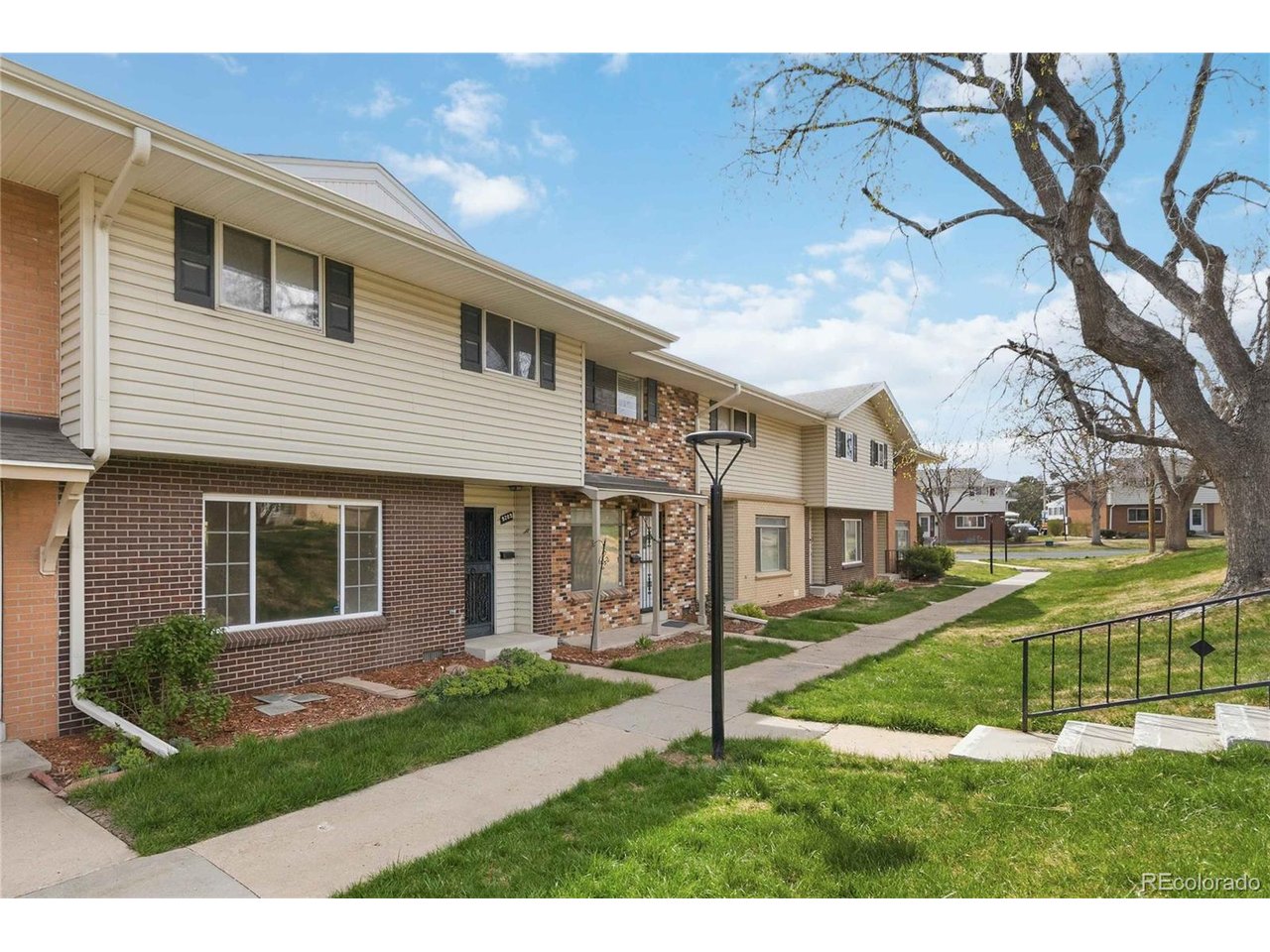 Photo of 9209 E Nassau Ave Denver CO 80237