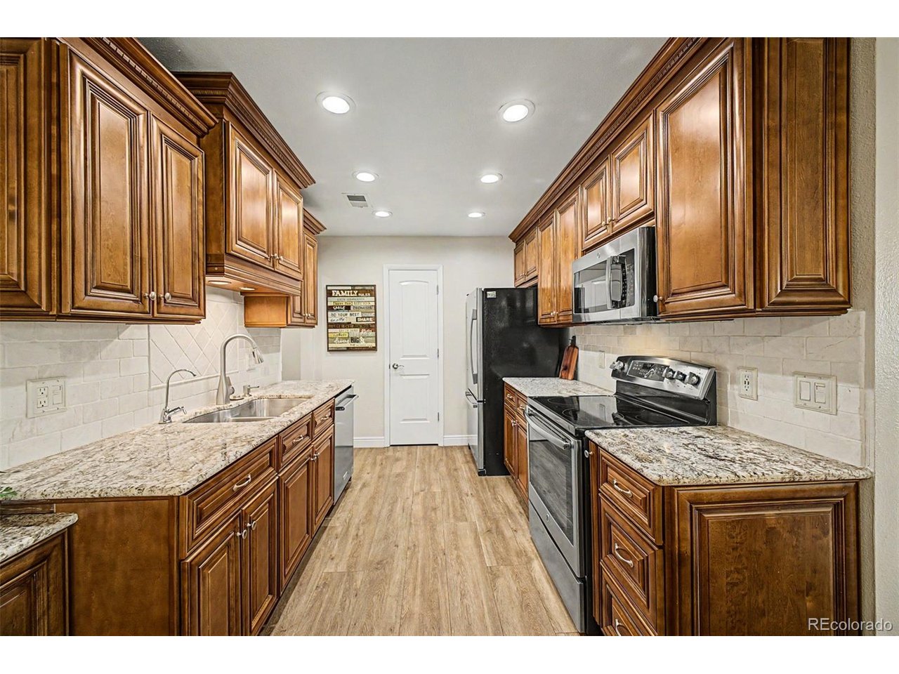 Photo of 9972 Appletree Pl Thornton CO 80260