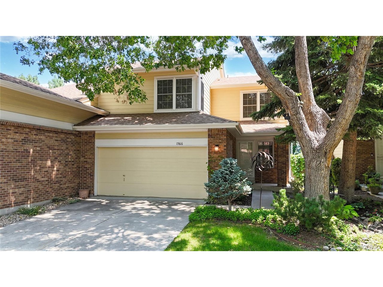 Photo of 1566 S Trenton Ct Denver CO 80231
