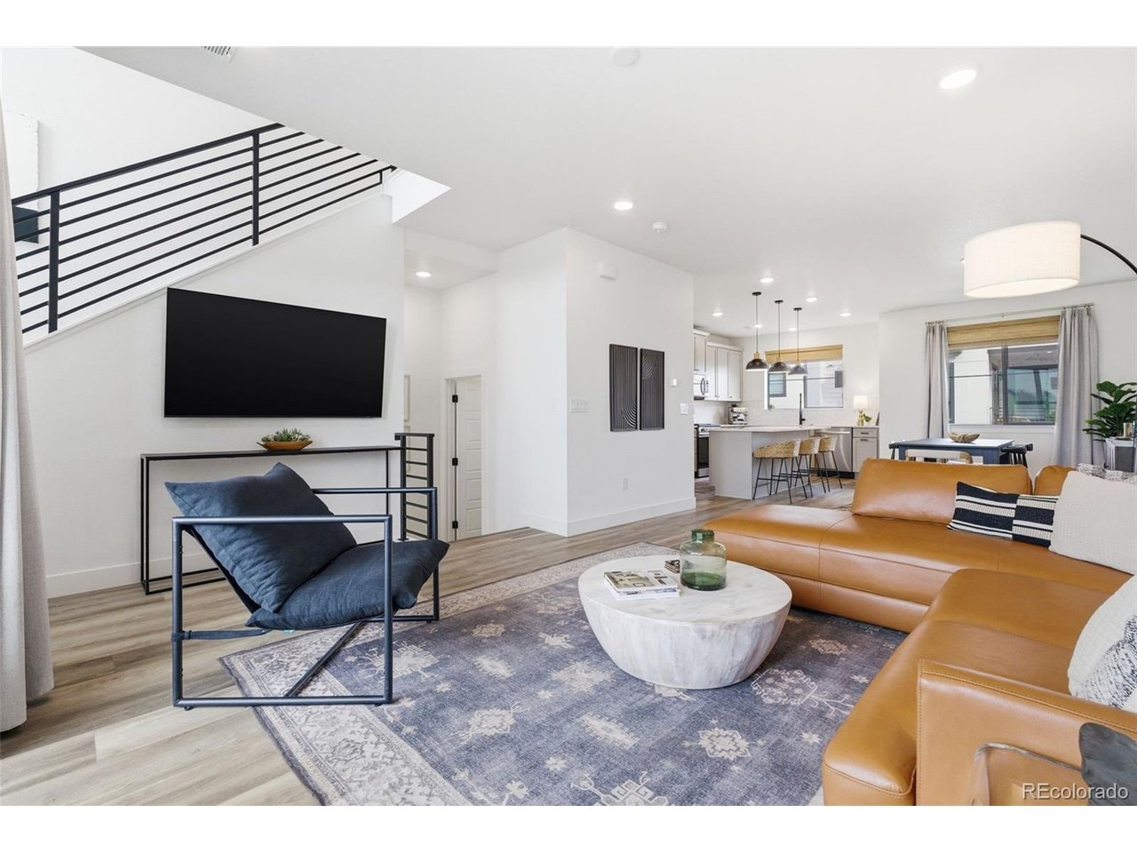 Photo of 2048 S Holly St #5 Denver CO 80222