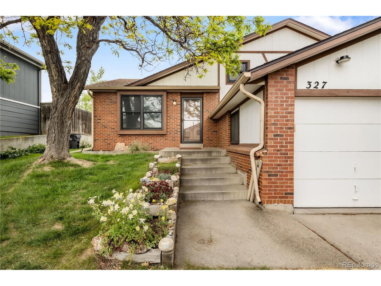 Photo of 327 Poppy St Golden CO 80401