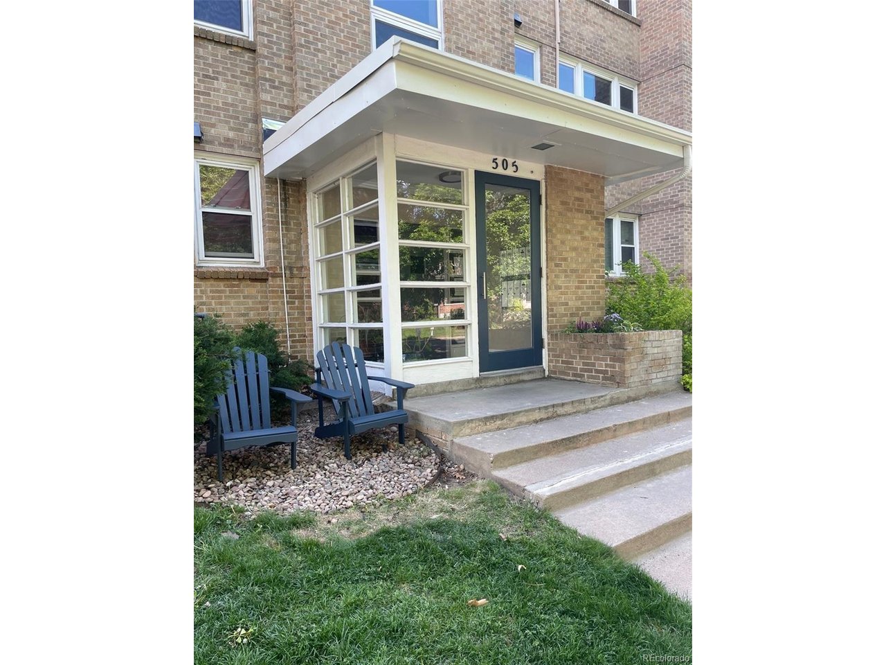 Photo of 505 N Logan St #4 Denver CO 80203
