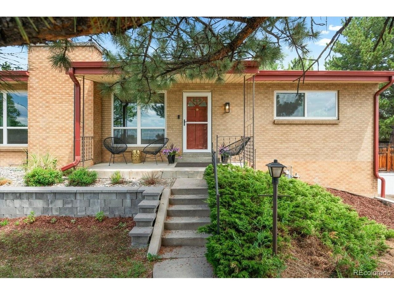 Photo of 10105 W 17th Pl Lakewood CO 80215