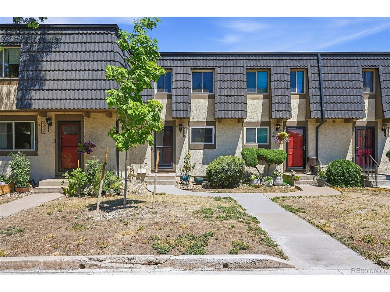Photo of 6916 S Broadway Littleton CO 80122