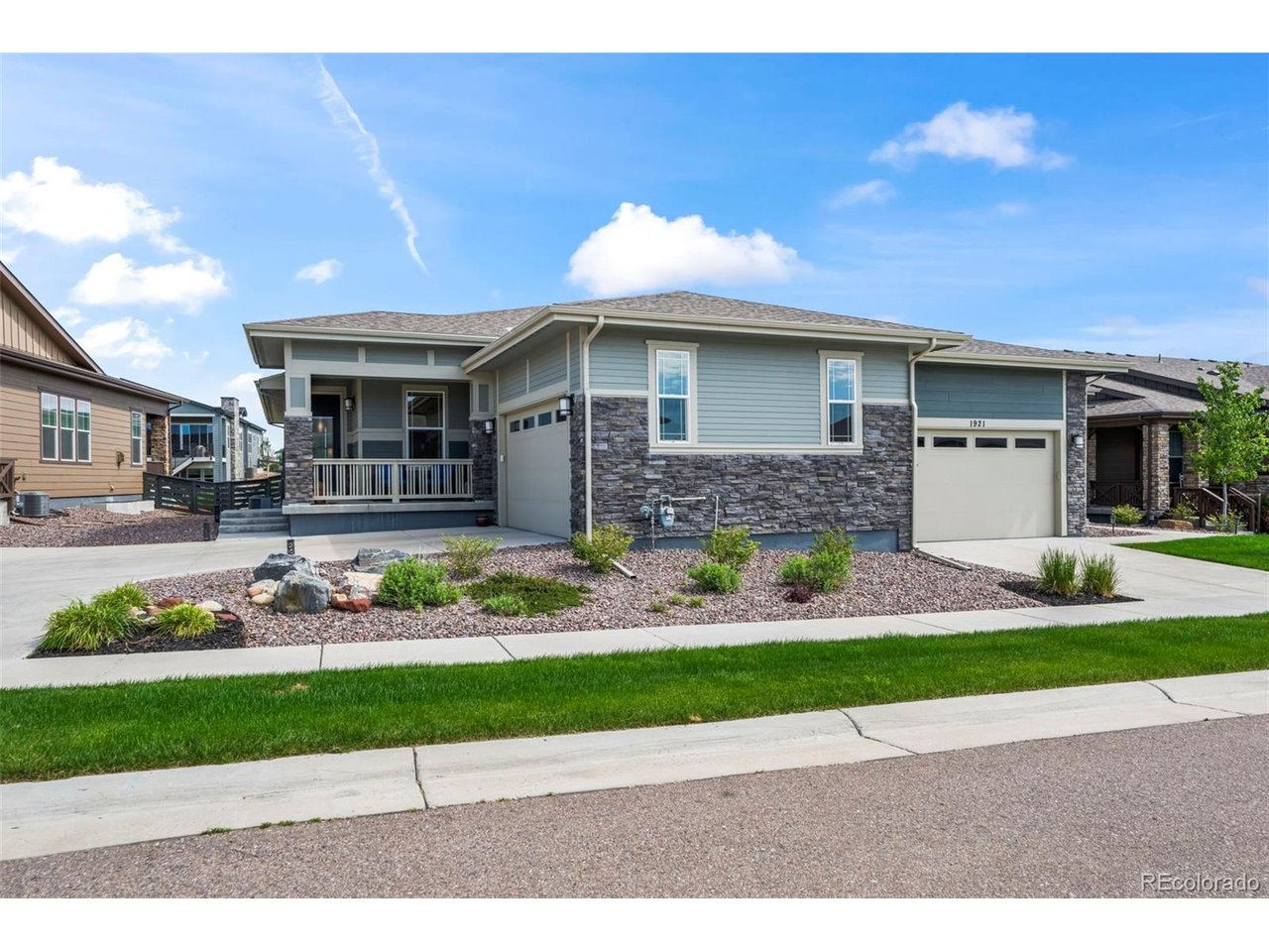 Photo of 1915 Canyonpoint Ln Castle Pines CO 80108