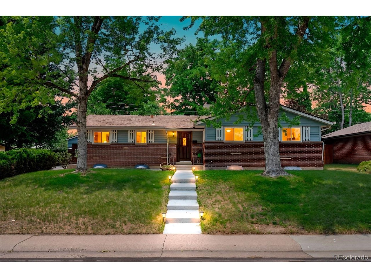 Photo of 1435 S Zephyr St Denver CO 80232