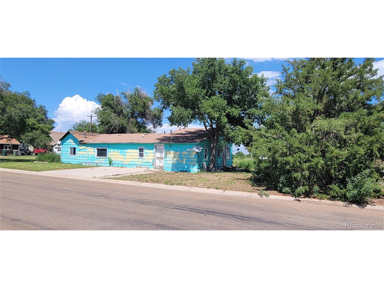 Photo of 404 E 2nd St Julesburg CO 80737