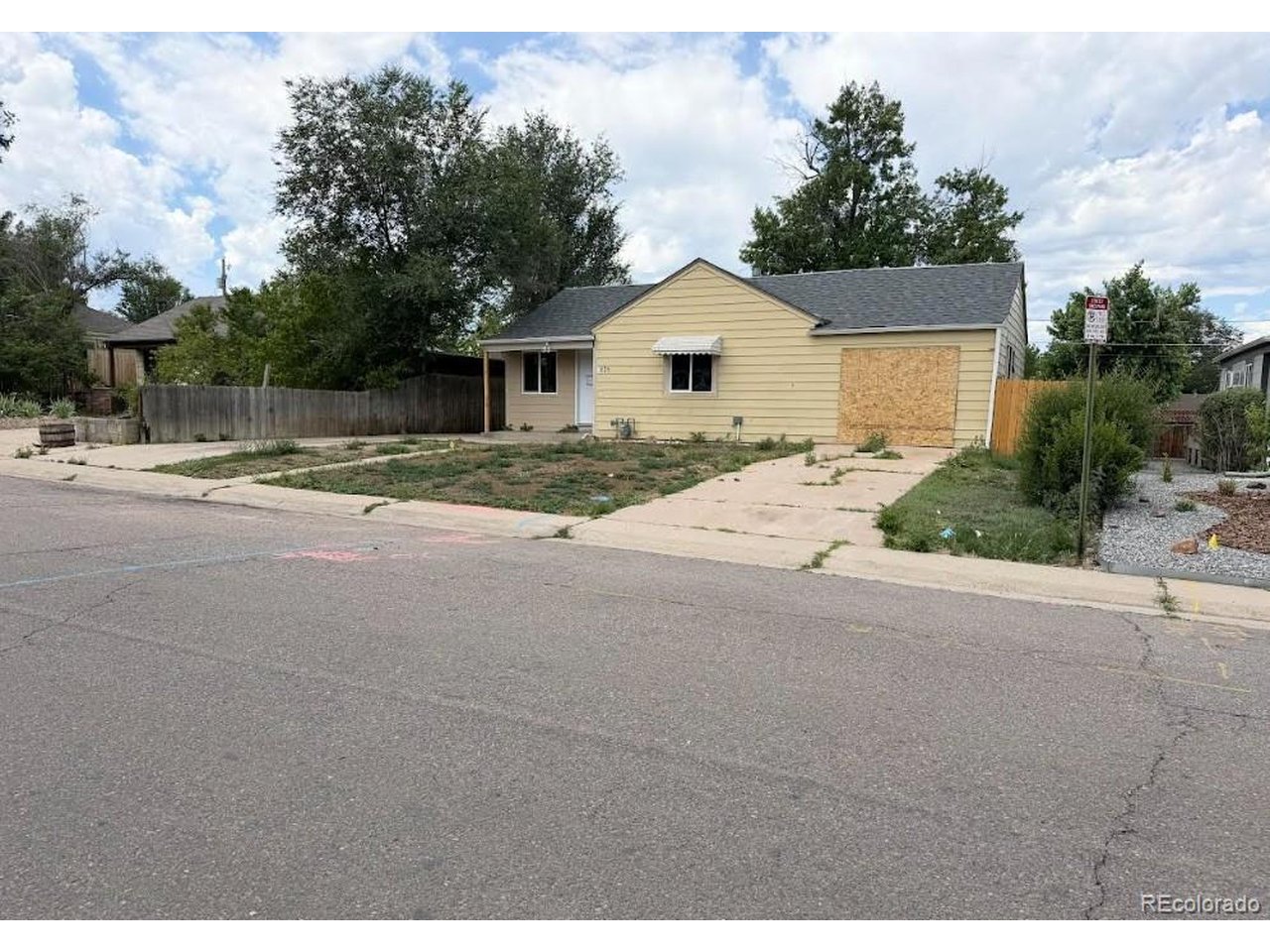 Photo of 1635 S Quivas St Denver CO 80223