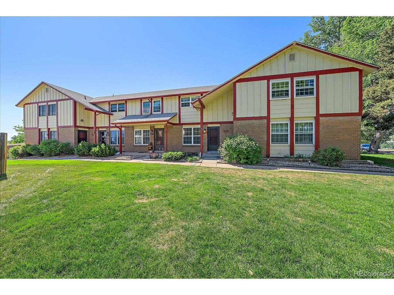 Photo of 7404 S Zephyr Ct Littleton CO 80128