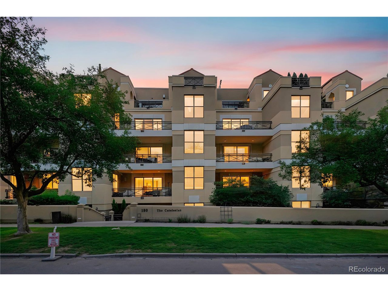 Photo of 180 Cook St #203 Denver CO 80206