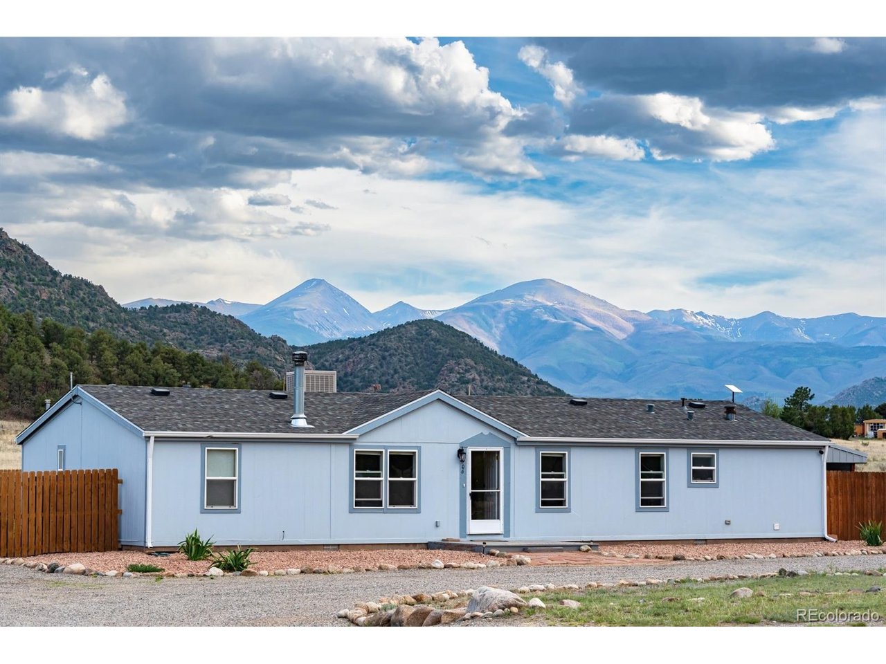 Photo of 606 Shannon Rd Cotopaxi CO 81223