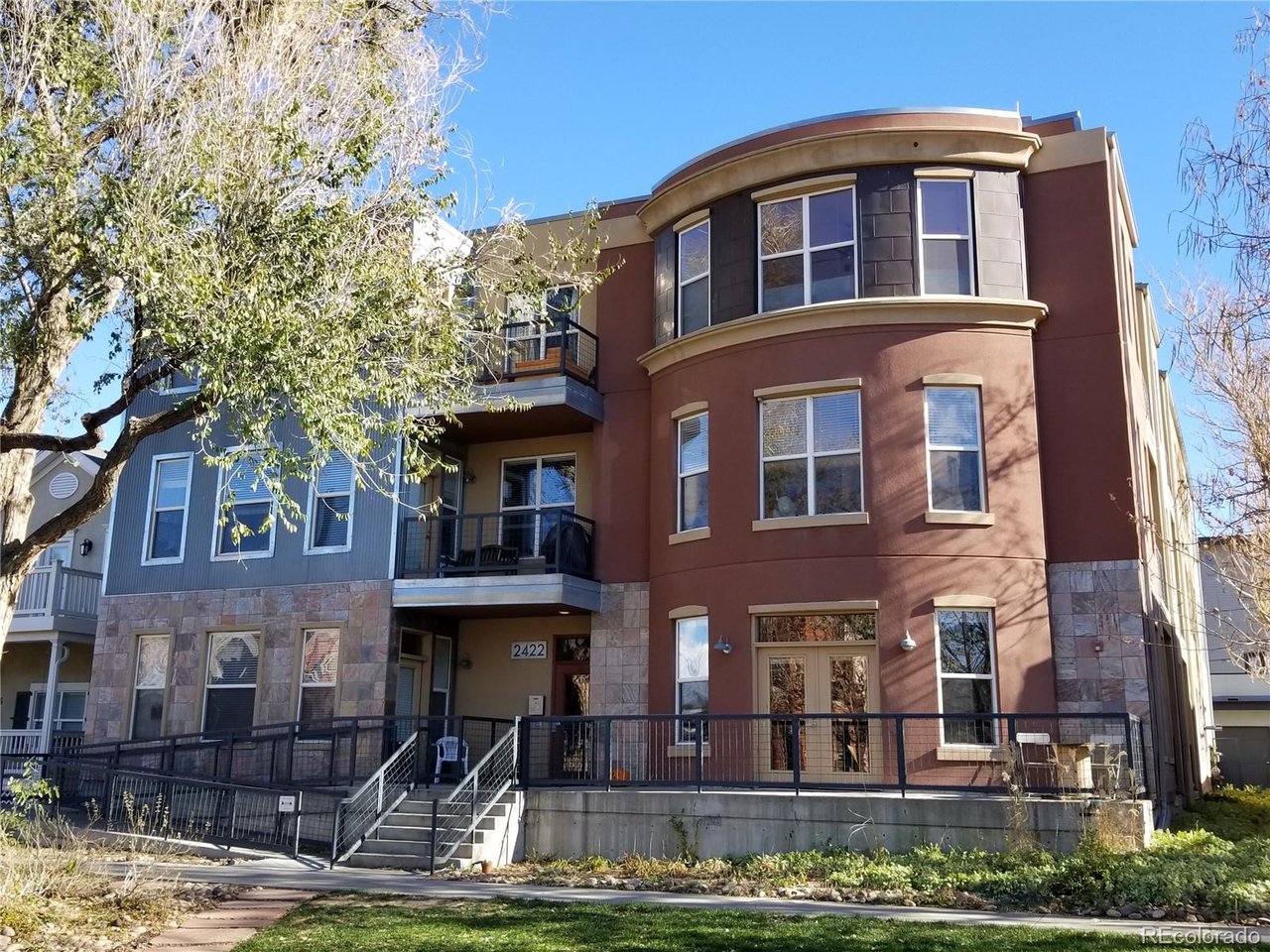 Photo of 2422 Tremont Pl #306 Denver CO 80205