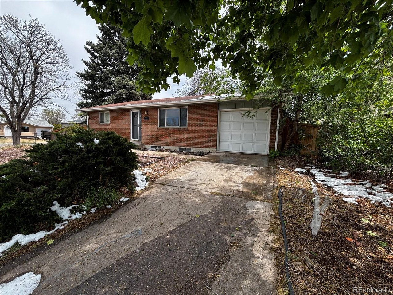 Photo of 906 S Moline St Aurora CO 80012