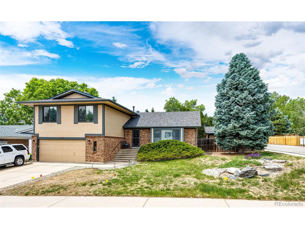 Photo of 2303 S Eldridge Ct Denver CO 80228