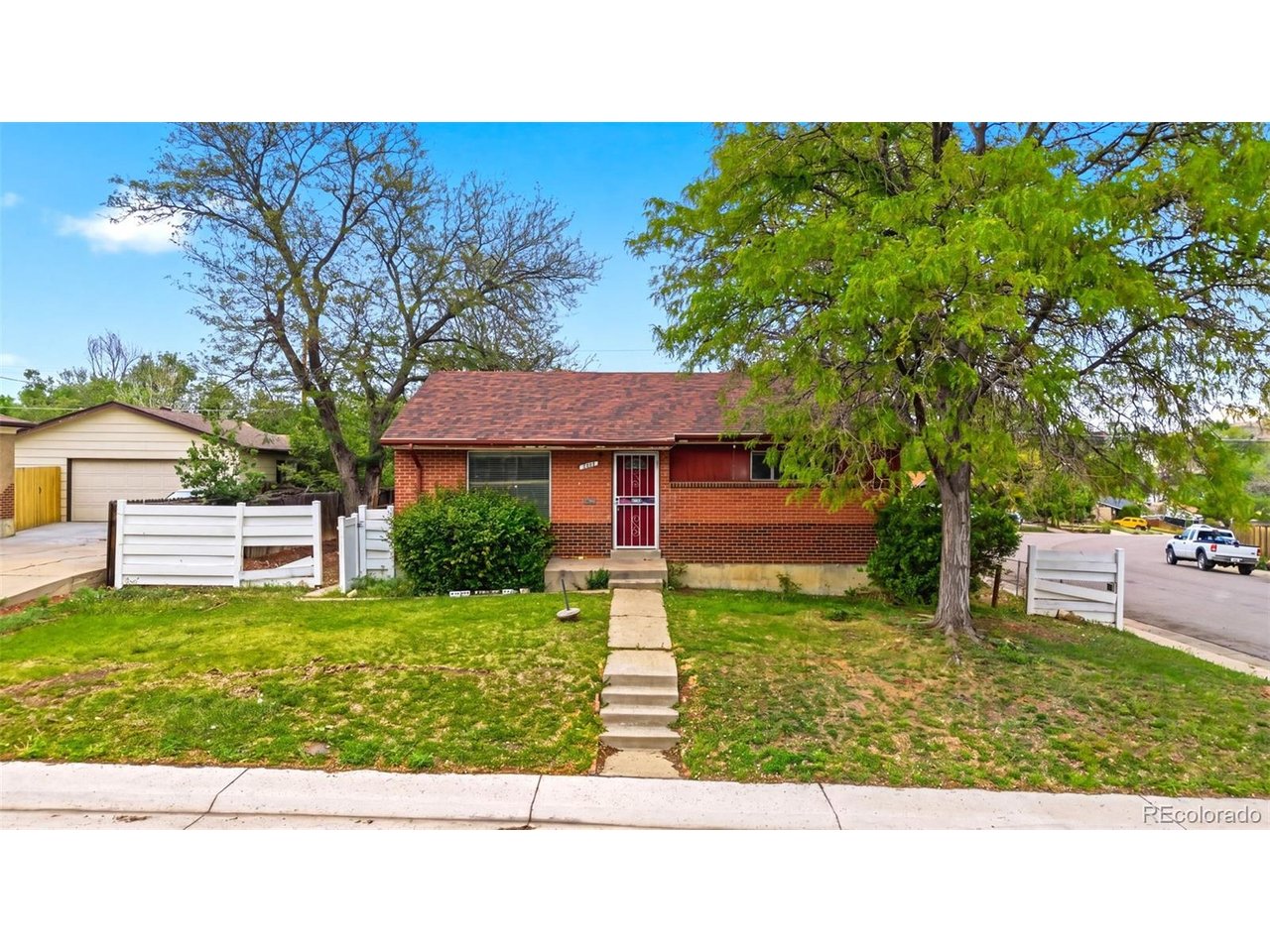 Photo of 1343 Lipan Dr Denver CO 80221