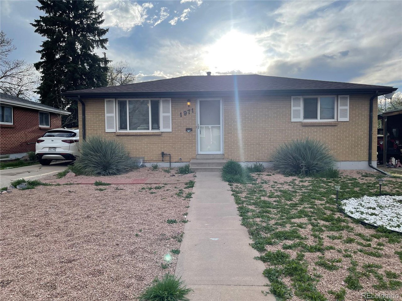 Photo of 1971 S Dahlia St Denver CO 80222