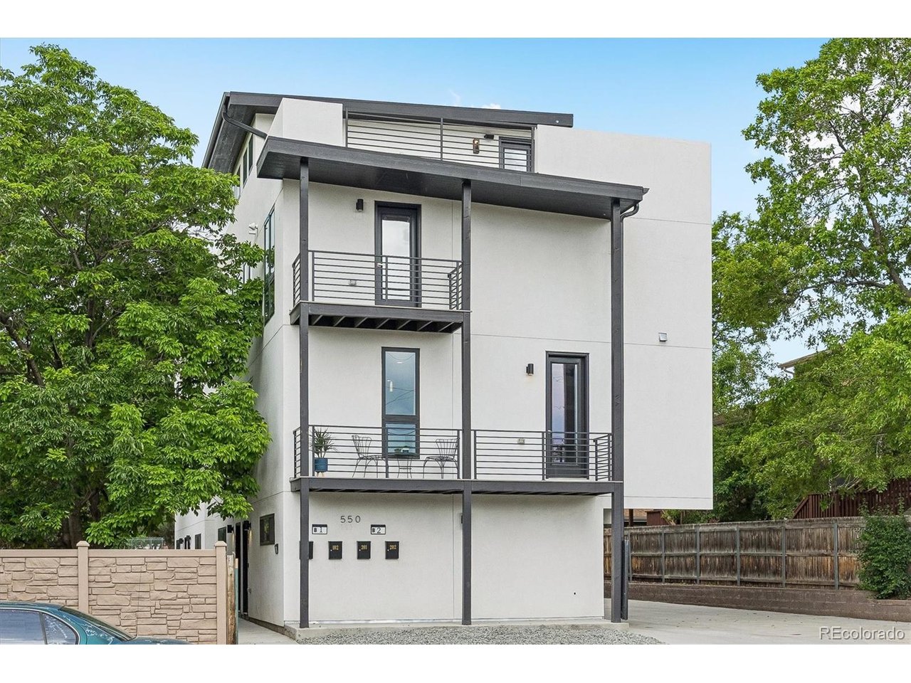 Photo of 550 S Forest St #1-102 Denver CO 80246