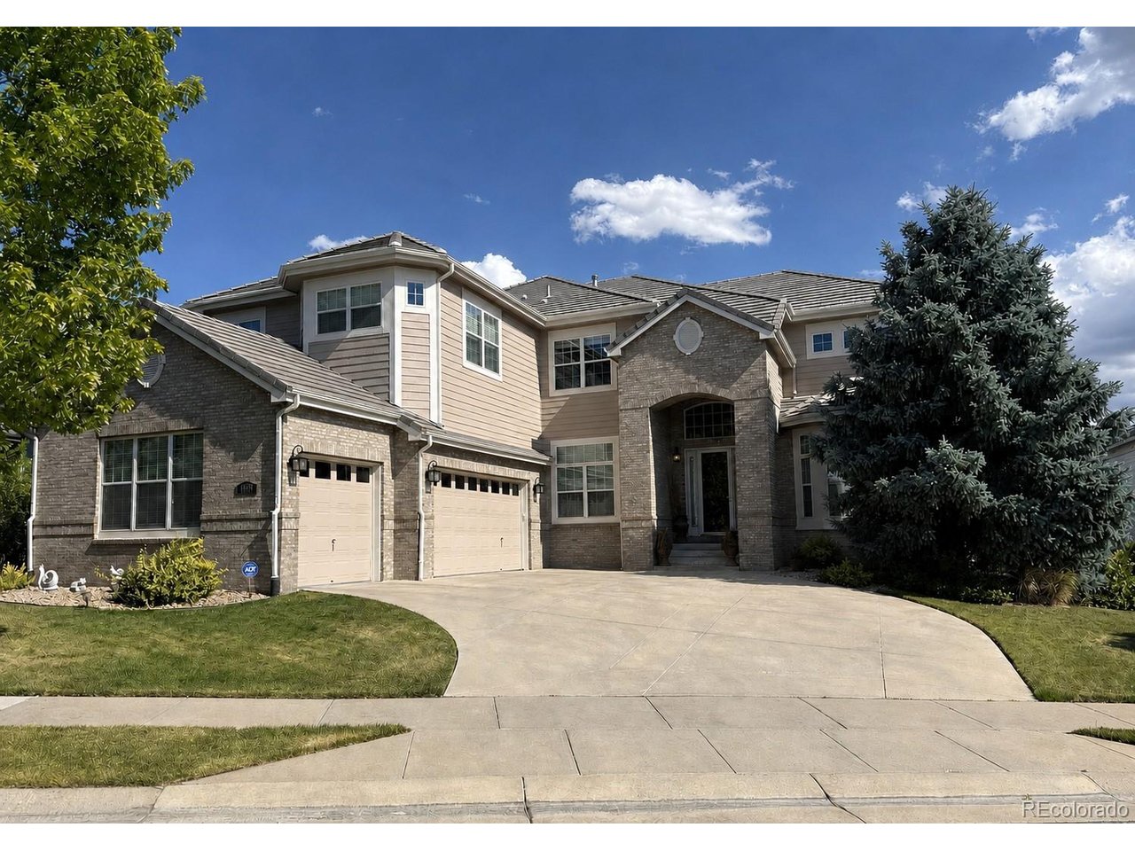 Photo of 6558 S Riviera Way Aurora CO 80016