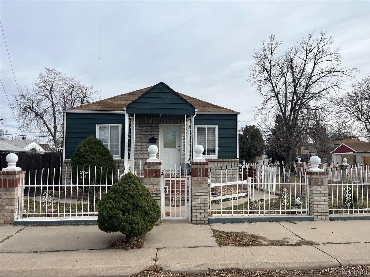 Photo of 4950 Steele St Denver CO 80216