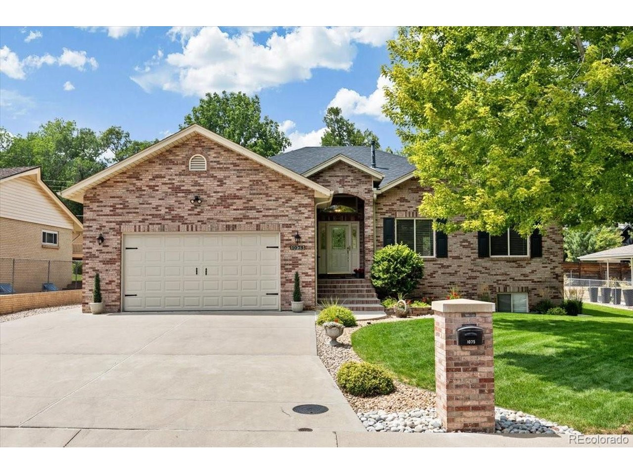 Photo of 1075 Yank St Golden CO 80401