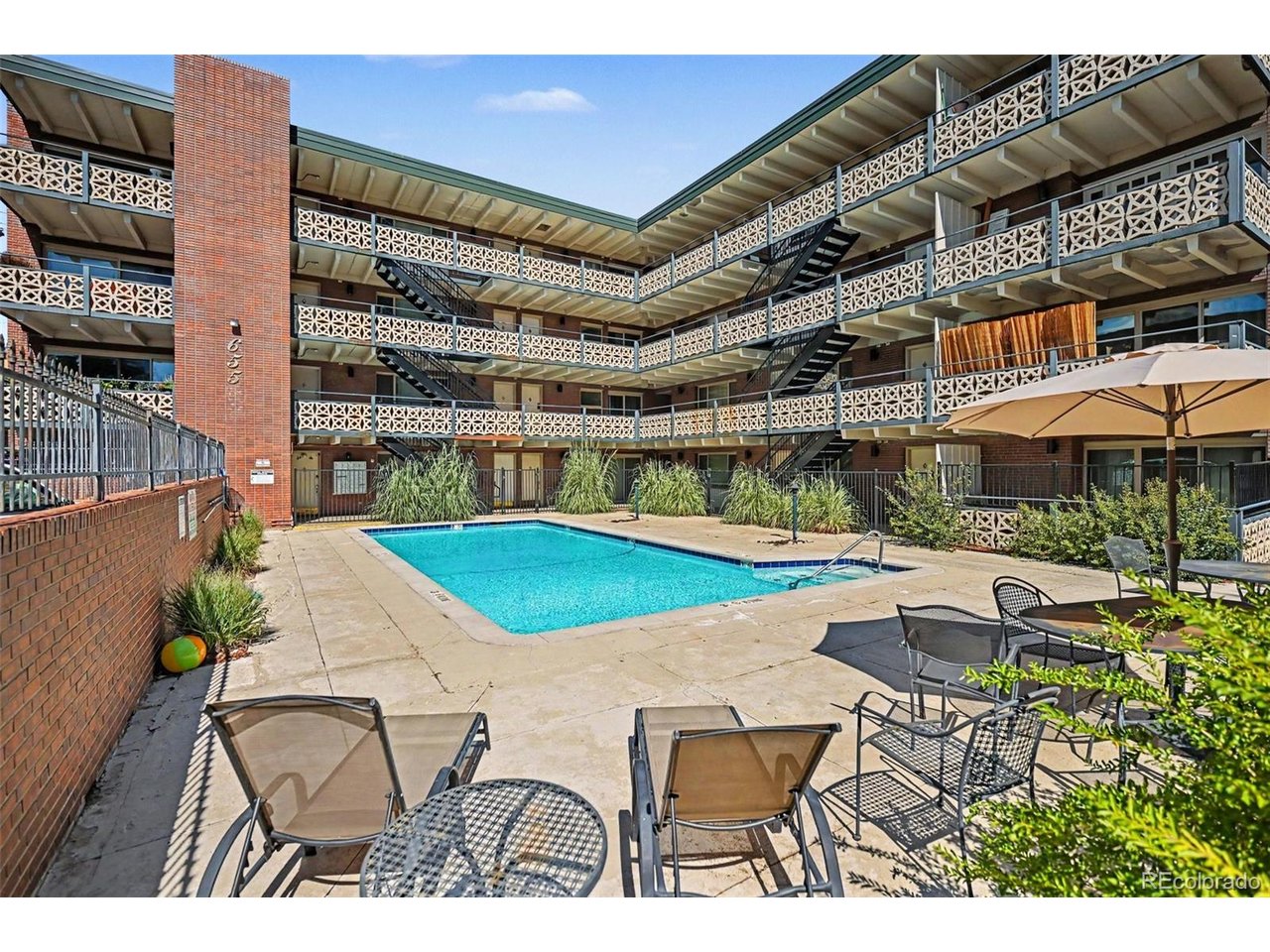 Photo of 655 N Pearl St #305 Denver CO 80203