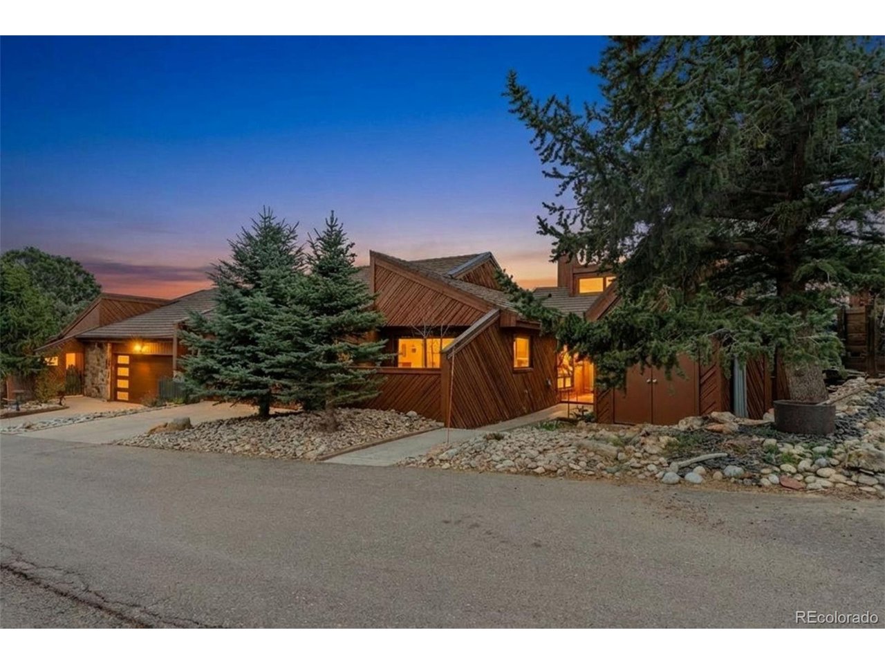 Photo of 4452 Sentinel Rock Larkspur CO 80118