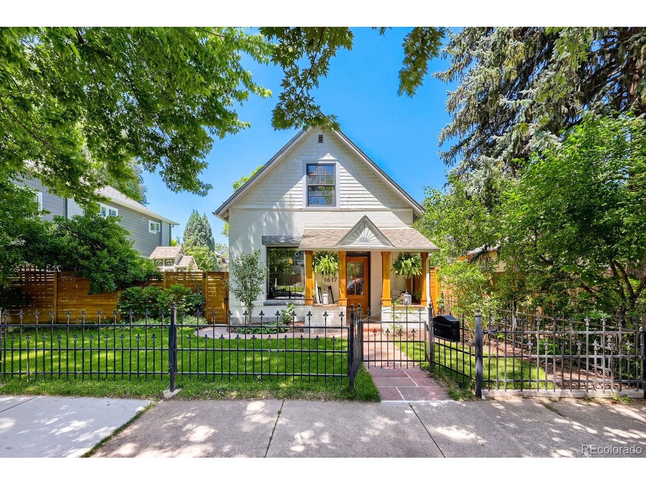 Photo of 1617 S Pennsylvania St Denver CO 80210