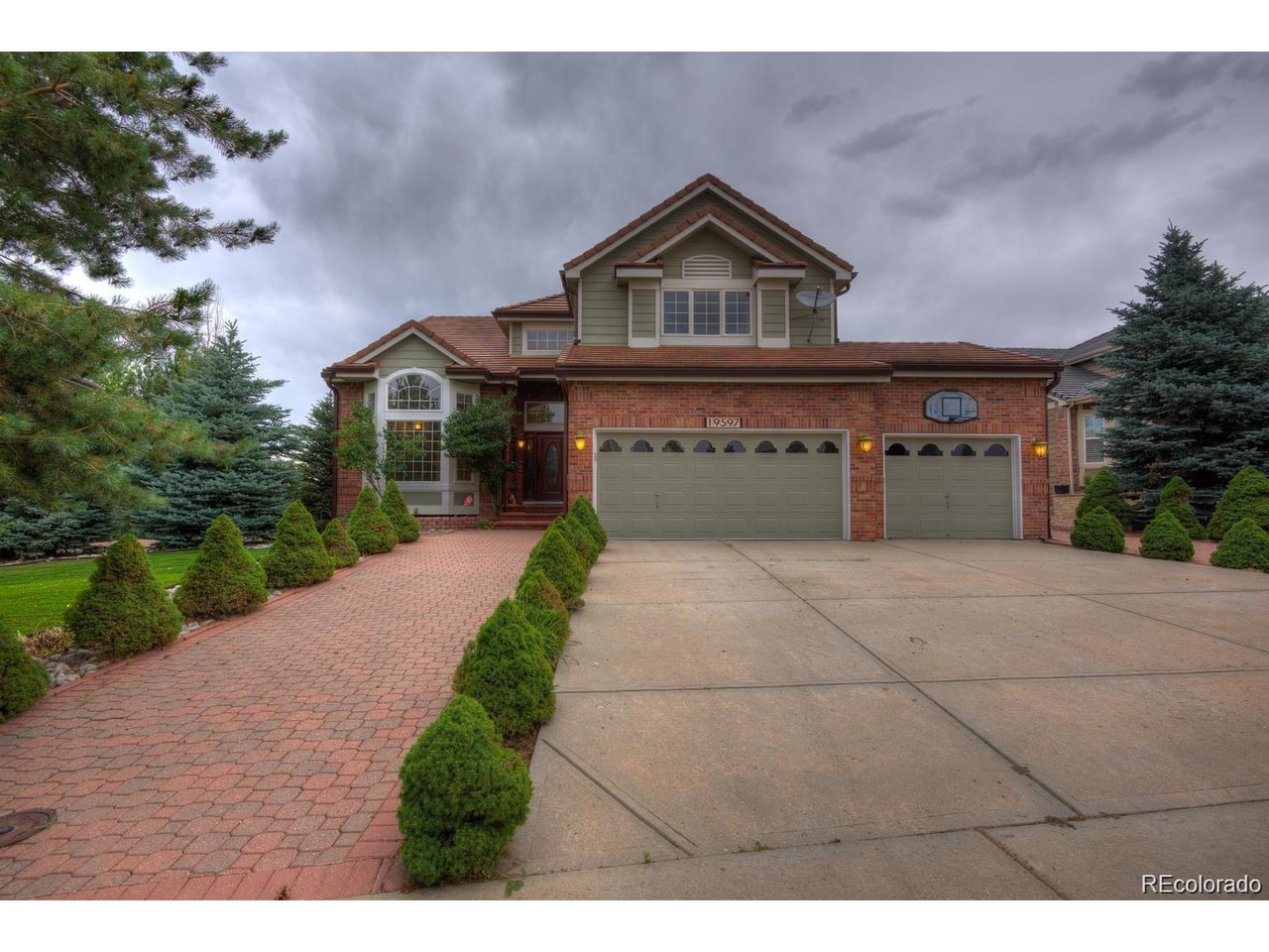 Photo of 19597 E Maplewood Pl Aurora CO 80016