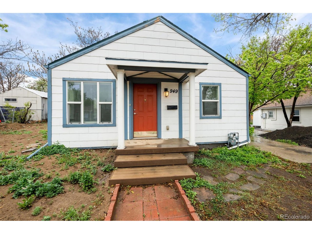 Photo of 949 S Perry St Denver CO 80219