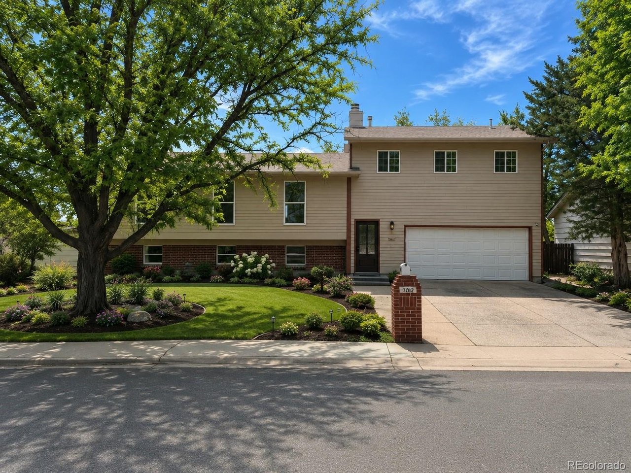 Photo of 2012 S Ivory St Aurora CO 80013