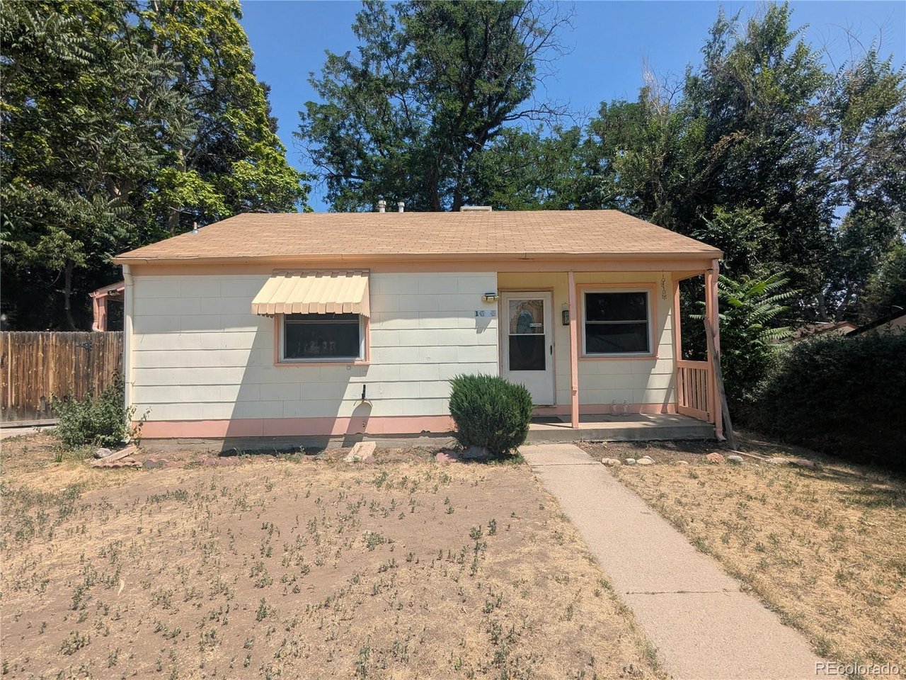 Photo of 1676 S Wolcott Ct Denver CO 80219