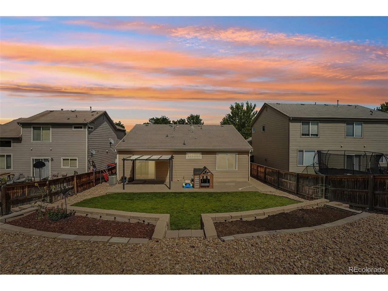 Photo of 10566 Tracewood Cir Littleton CO 80130