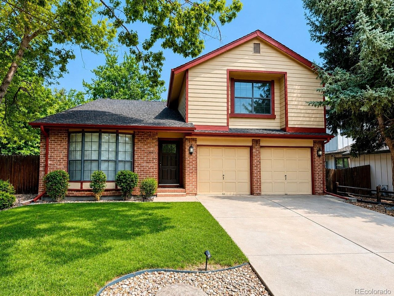Photo of 8168 Dover Cir Arvada CO 80005