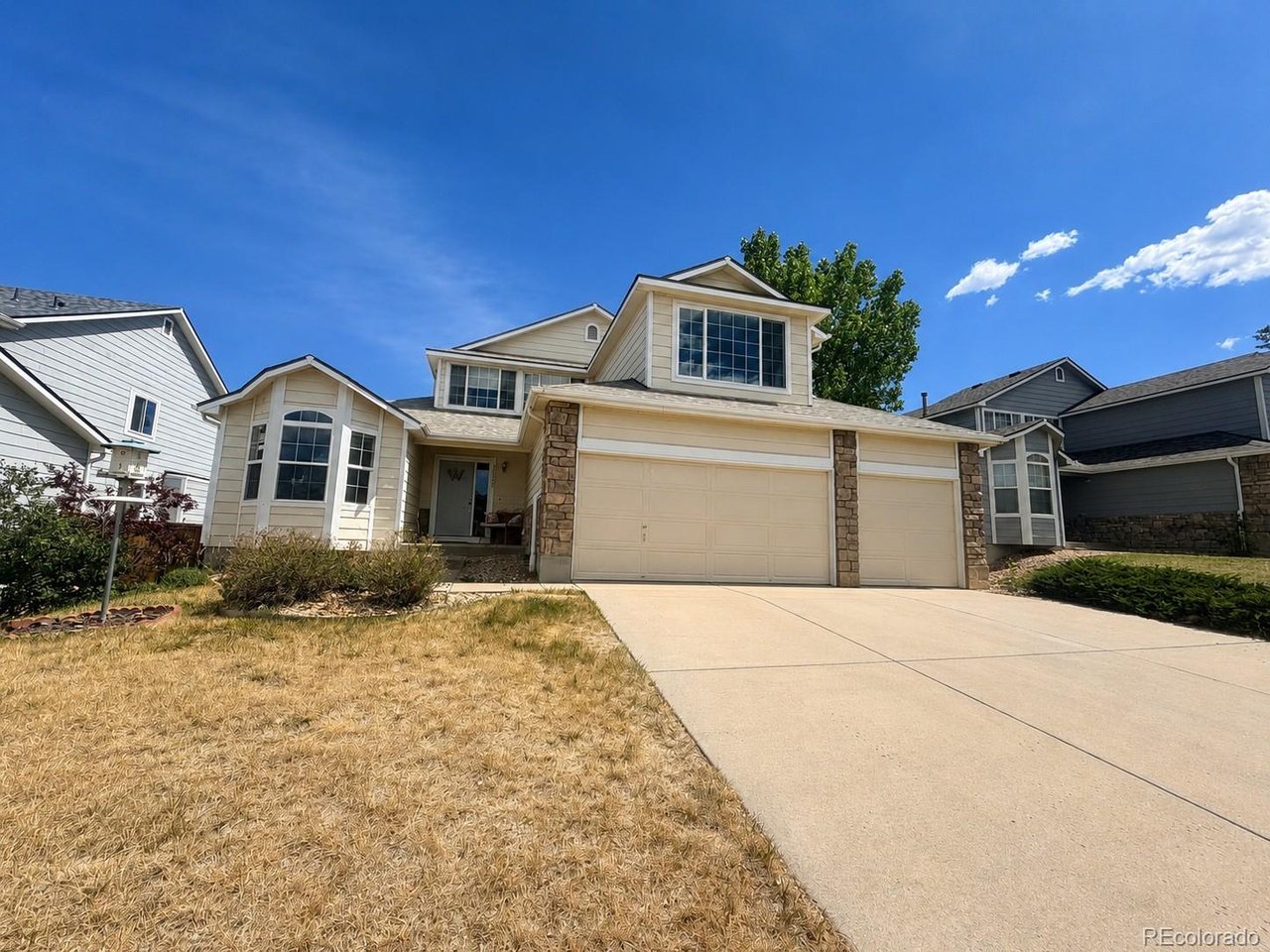 Photo of 19555 E Tufts Cir Aurora CO 80015