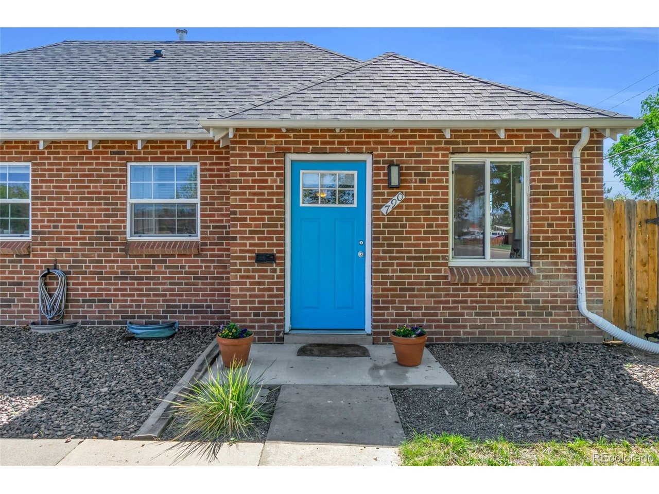 Photo of 790 S Eliot St Denver CO 80219