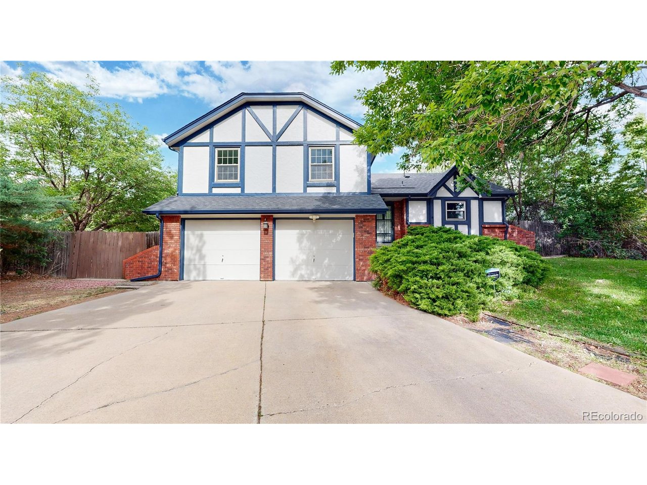 Photo of 490 Cottonwood Ct Broomfield CO 80020