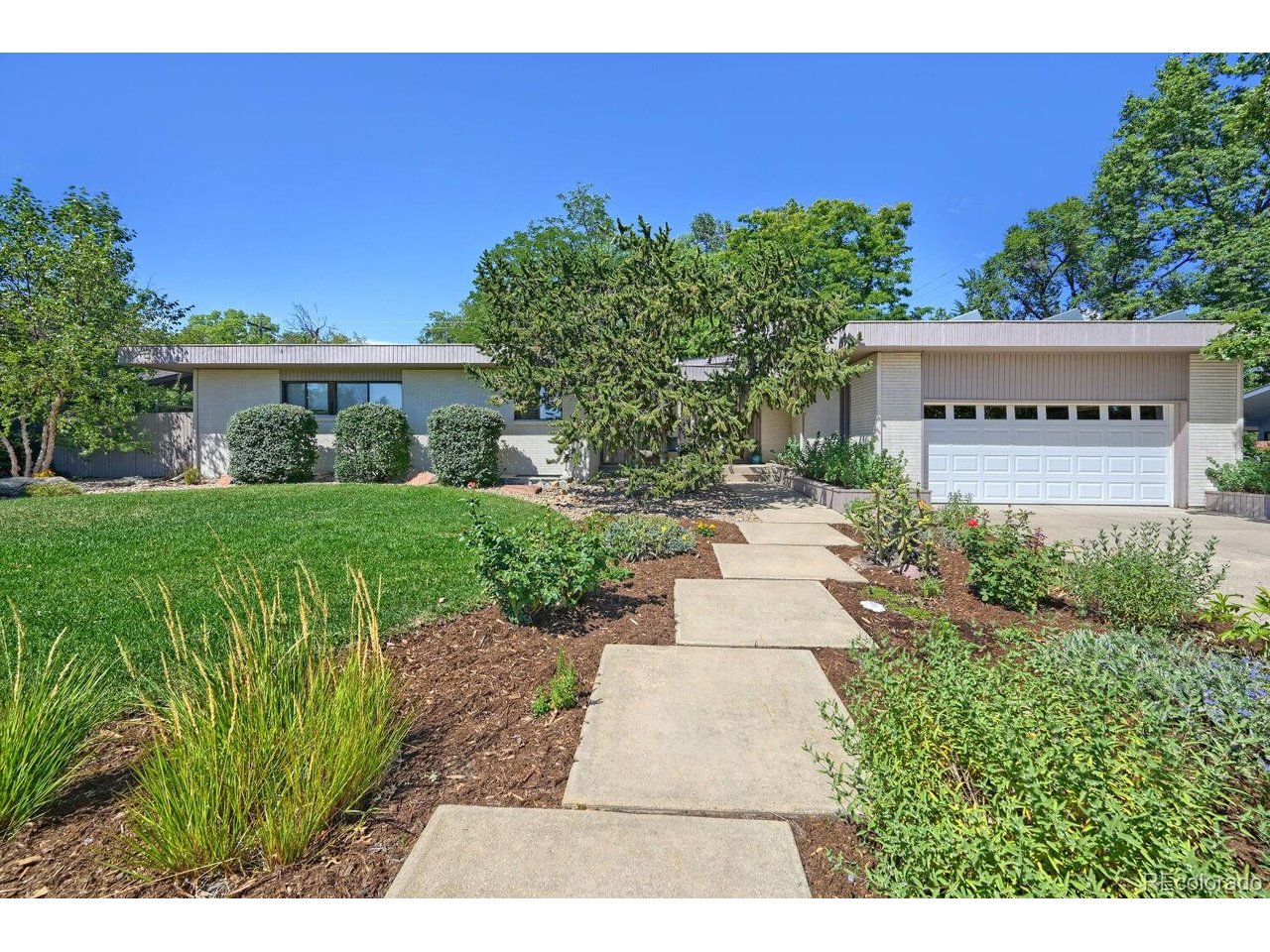 Photo of 325 Mohawk Dr Boulder CO 80303