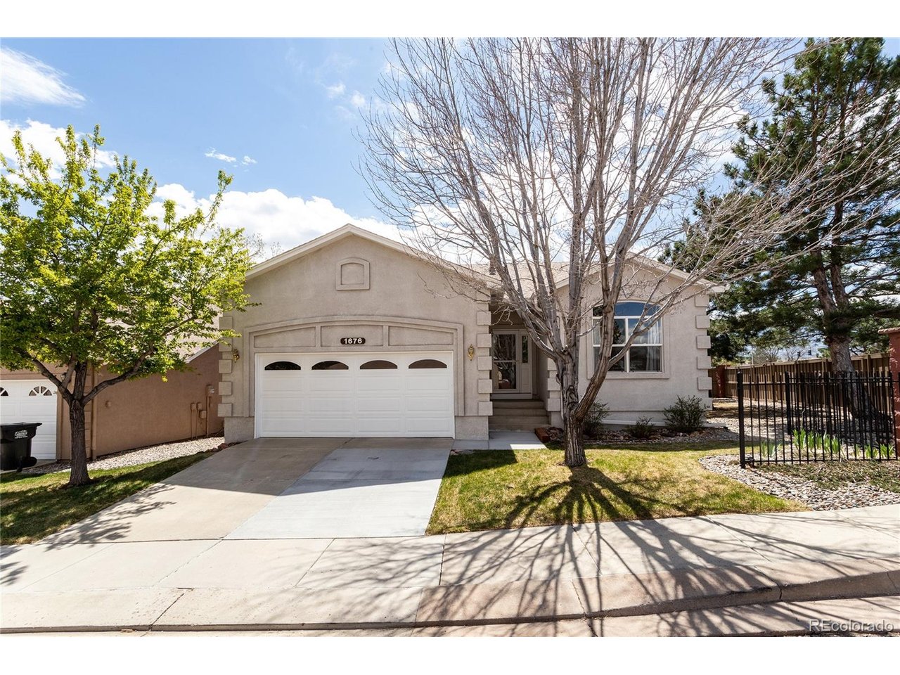 Photo of 1676 Pinon Glen Cir Colorado Springs CO 80919
