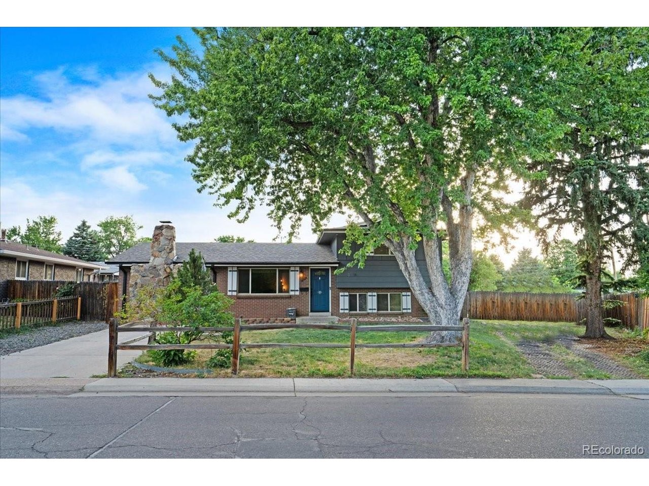 Photo of 1505 S Endicott St Lakewood CO 80232