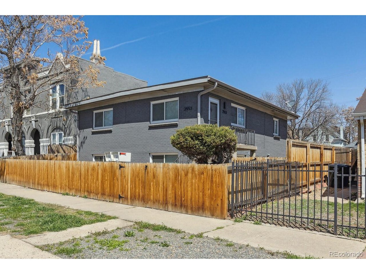 Photo of 2551 W Caithness Pl Denver CO 80211