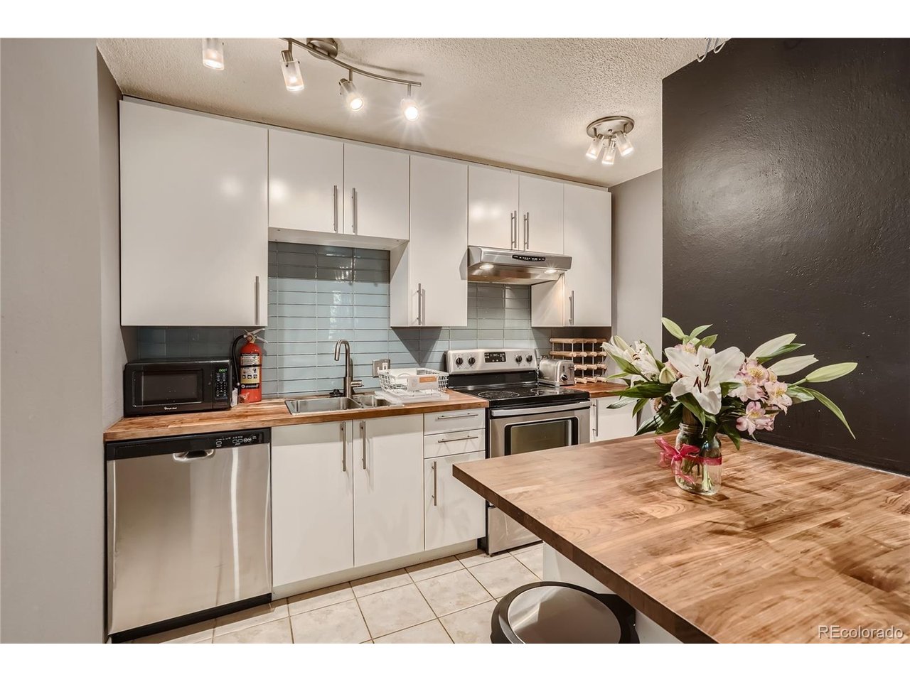 Photo of 2500 S York St #302 Denver CO 80210