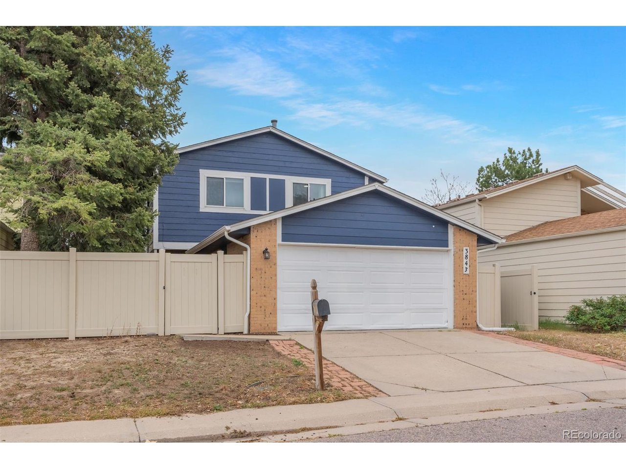Photo of 3843 S Atchison Way Aurora CO 80014