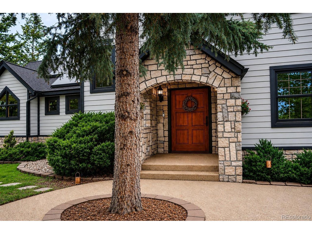 Photo of 23421 Morning Rose Dr Golden CO 80401