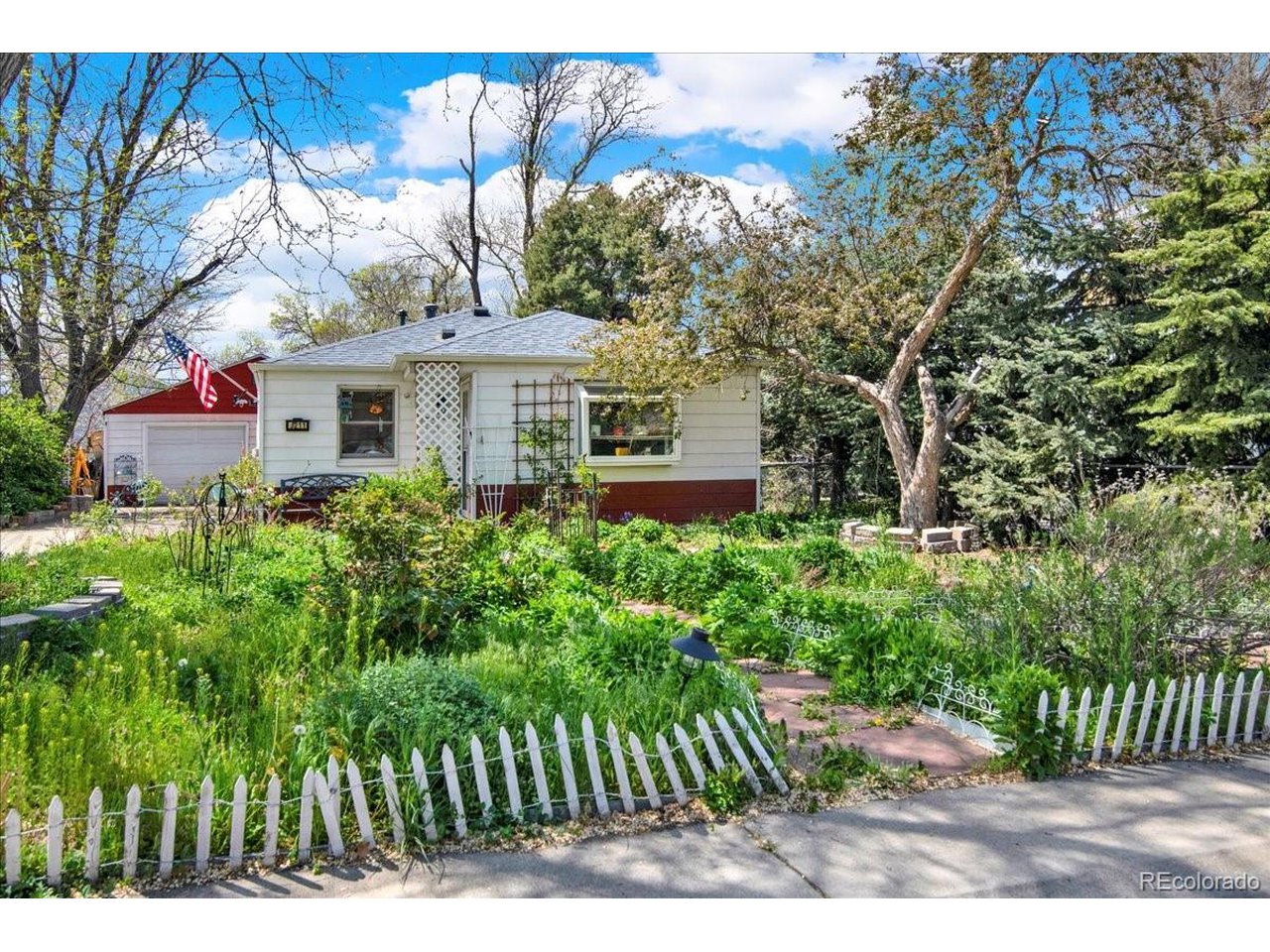 Photo of 5211 Dover St Arvada CO 80002