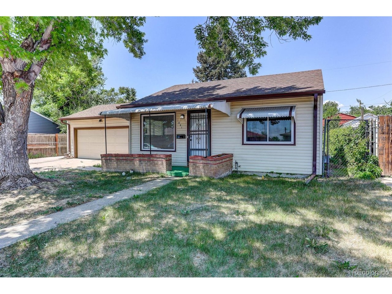 Photo of 1081 S Knox Ct Denver CO 80219