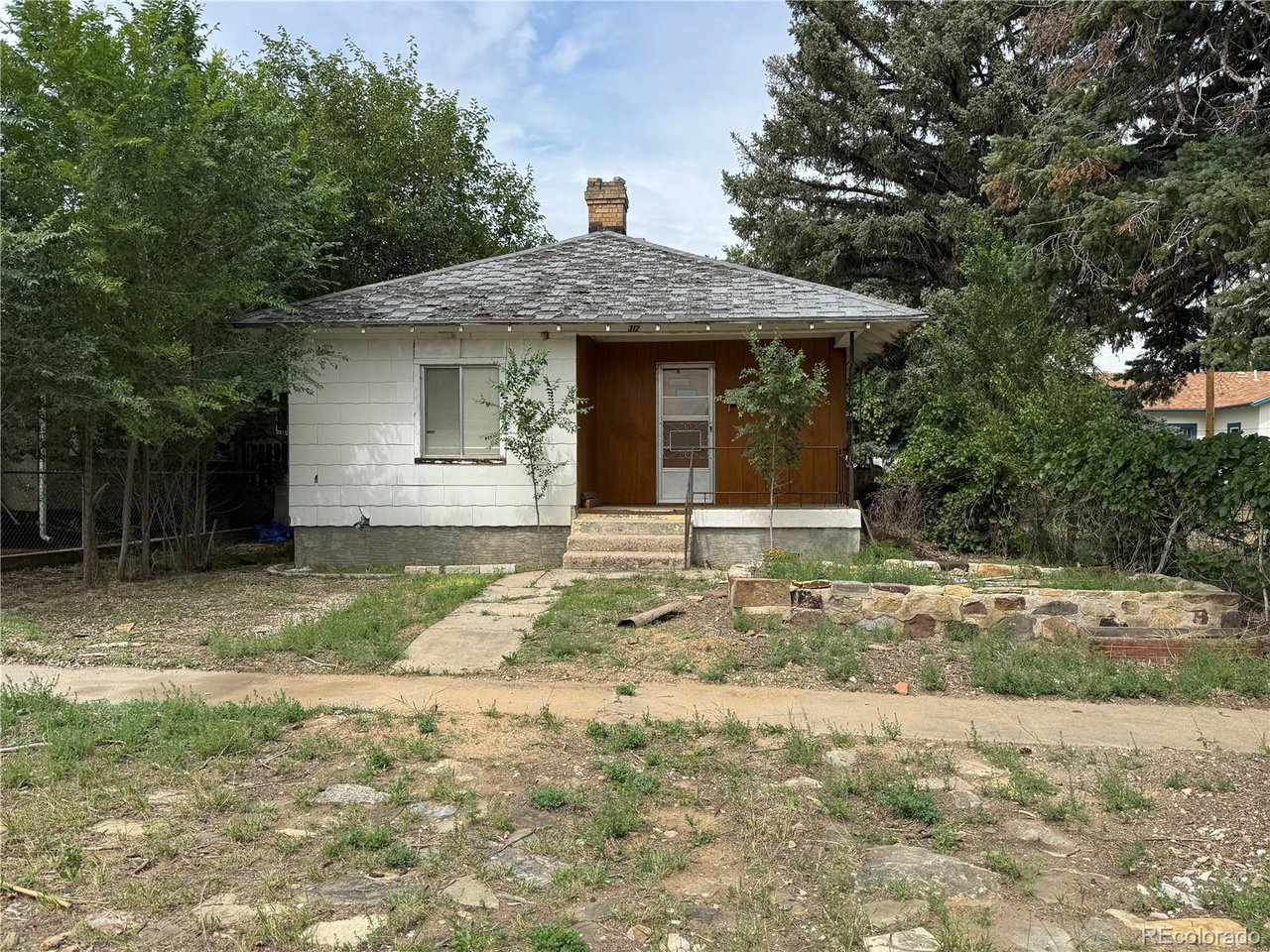 Photo of 312 Pinon St Walsenburg CO 81089