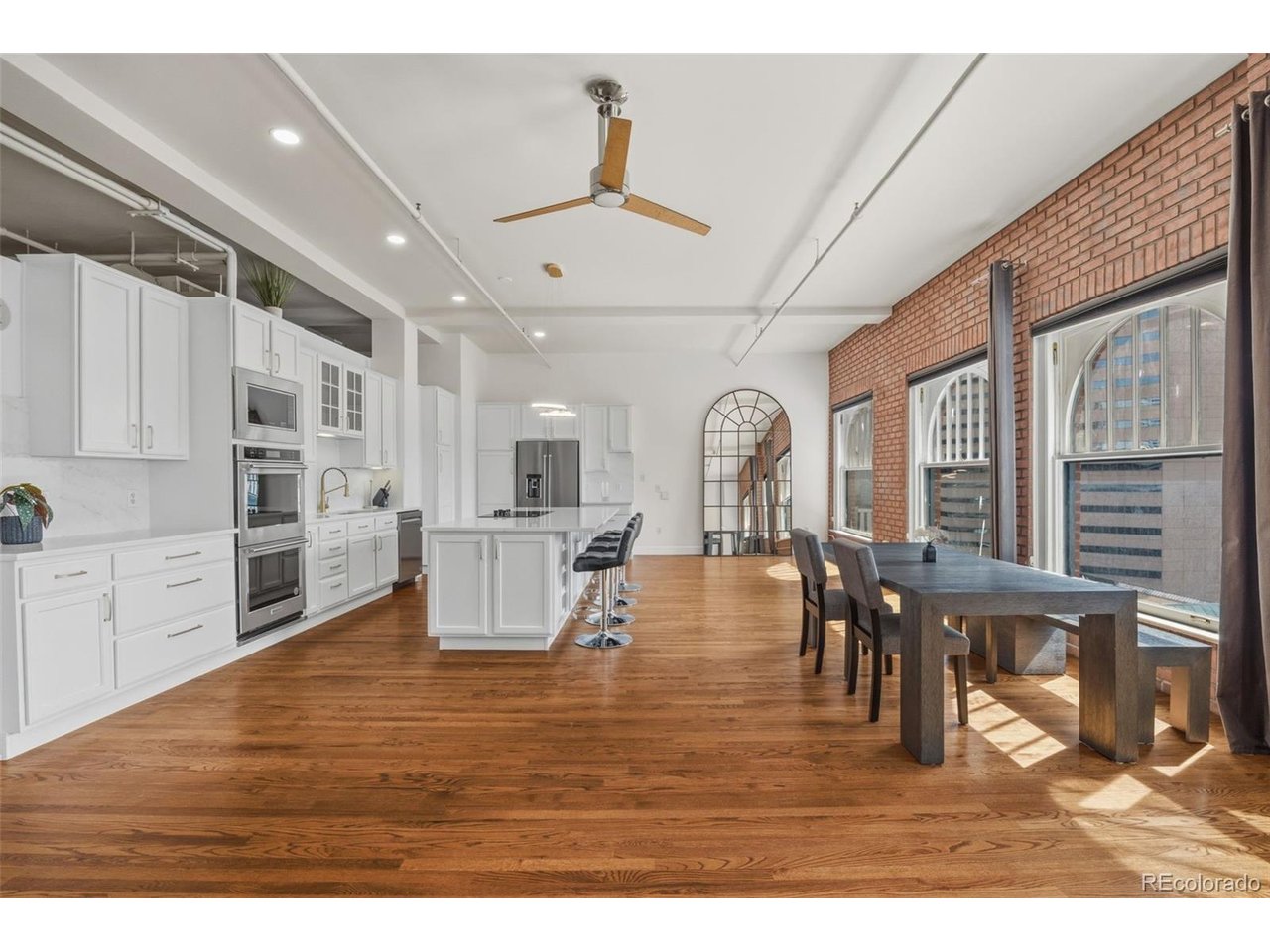 Photo of 1555 California St #605 Denver CO 80202