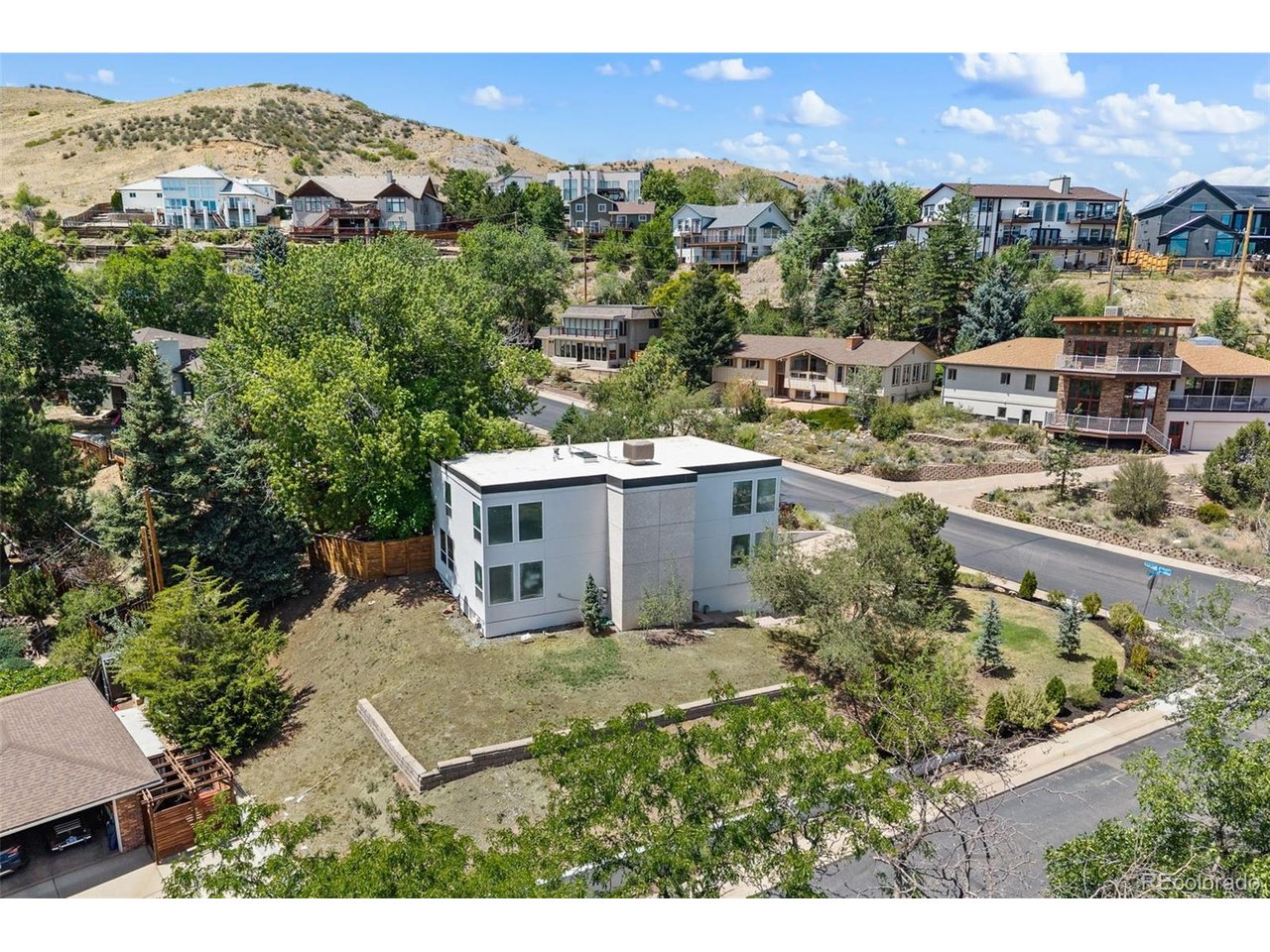 Photo of 960 S Foothill Dr Lakewood CO 80228