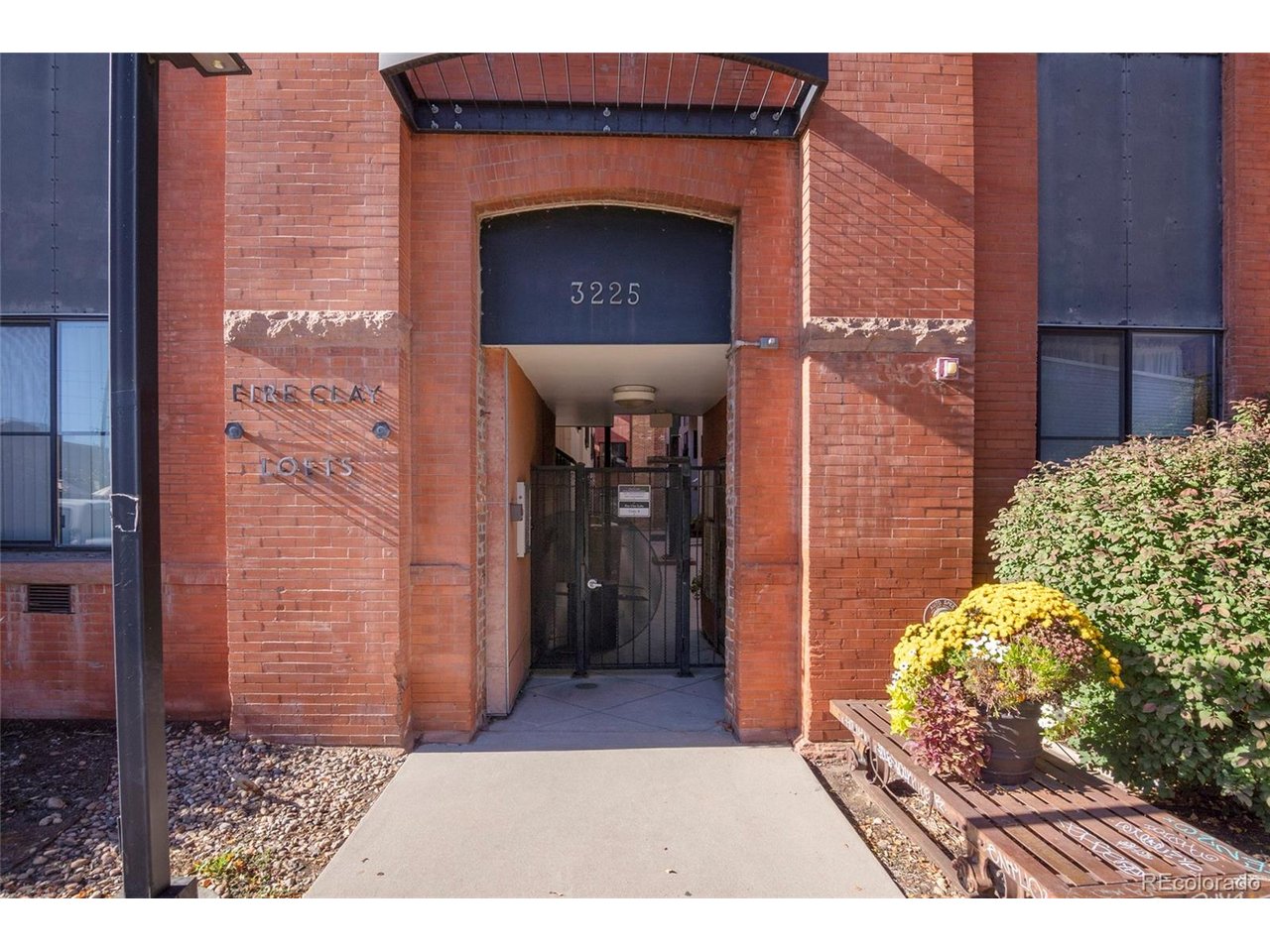 Photo of 3225 Blake St #8 Denver CO 80205